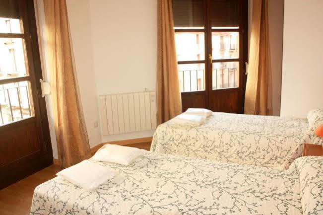 Apartamentos Gandia Centro 3000 Eksteriør billede